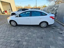 Alb Utilizat 2014 Ford Focus Hatchback | 4.000 EUR (Preț bun)