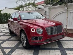 Culoarerosu Utilizat 2017 Bentley Bentayga SUV | 89.000 EUR