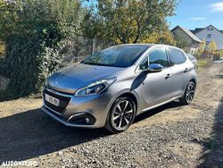 Culoareargint Utilizat 2018 Peugeot 208 Signature Sky Hatchback | 7.750 EUR (Preț OK)