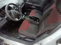 Alb Utilizat 2015 Renault Clio IV Hatchback | 5.950 EUR (Preț OK)
