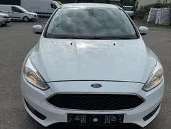 Culoarealb Utilizat 2015 Ford Focus Cool & Connect Hatchback | 5.990 EUR (Preț OK)