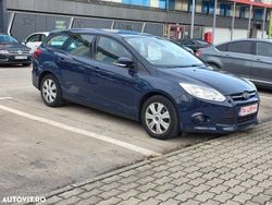 Culoarealbastru Utilizat 2014 Ford Focus SYNC Edition Break | 3.990 EUR (Preț bun)