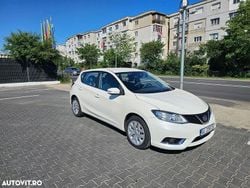 Alb Utilizat 2015 Nissan Pulsar Acenta Hatchback | 5.900 EUR