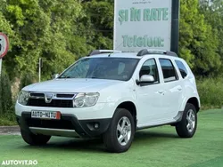 Alb Utilizat 2012 Dacia Duster Prestige SUV | 5.290 EUR (Preț bun)