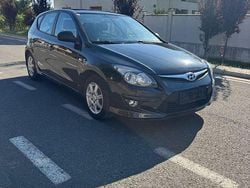 Culoarenegru Utilizat 2010 Hyundai i30 Classic | 2.750 EUR (Preț bun)