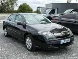 Negru Utilizat 2011 Renault Laguna III Hatchback | 2.990 EUR (Preț bun)