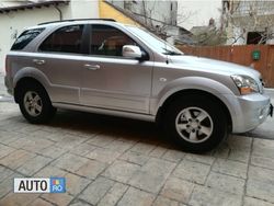 Gri metalizat Utilizat 2007 Kia Sorento 2 SUV | 4.400 EUR (Scump)