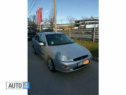 Gri Utilizat 2001 Ford Focus Berlinǎ | 1.000 EUR