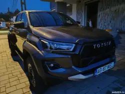 Nouă 2025 Toyota HiLux Pickup | 61.000 EUR