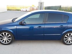 Albastru Utilizat 2004 Opel Astra Hatchback | 2.900 EUR (Scump)