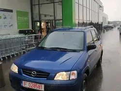 Utilizat 2003 Mazda 2 Berlinǎ | 1.500 EUR