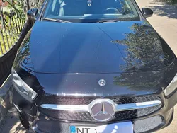 Culoarenegru Utilizat 2019 Mercedes A200 Berlinǎ | 21.000 EUR (Super Preț)