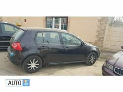 Negru Utilizat 2005 VW Golf IV | 2.300 EUR (Preț OK)