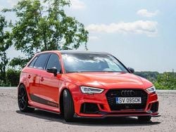 Culoarerosu Utilizat 2018 Audi RS3 Comfort Berlinǎ | 39.950 EUR