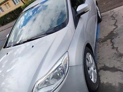 Utilizat 2012 Ford Focus Berlinǎ | 3.500 EUR