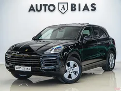 Albastru Utilizat 2019 Porsche Cayenne Platinum Edition SUV | 68.499 EUR