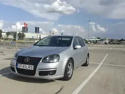 Utilizat 2004 VW Golf V Hatchback | 2.499 EUR (Preț OK)