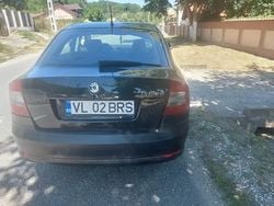 Utilizat 2013 Skoda 105 Berlinǎ | 2.700 EUR
