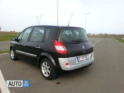 Negru Utilizat 2004 Renault Scénic II Monovolum | 1.900 EUR (Preț OK)