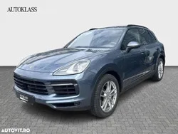 Albastru Utilizat 2019 Porsche Cayenne SUV | 57.600 EUR (Preț bun)