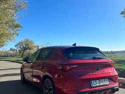 Culoarerosu Utilizat 2023 Cupra Leon VZ Hatchback | 32.300 EUR (Preț bun)