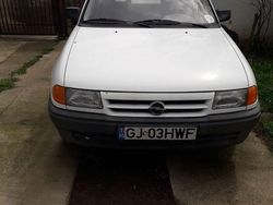 Utilizat 1993 Opel Astra Coupe | 900 EUR