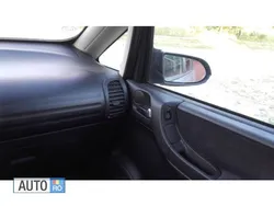 Gri Utilizat 2001 Opel Zafira Monovolum | 2.500 EUR