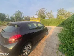 Culoarenegru Utilizat 2018 Peugeot 208 Active Hatchback | 7.700 EUR (Super Preț)