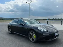 Utilizat 2014 Porsche Panamera S E-Hybrid Berlinǎ | 25.000 EUR