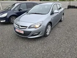 Gri Utilizat 2013 Opel Astra Cosmo Break | 3.700 EUR (Preț bun)