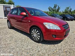 Rosu Utilizat 2009 Kia Ceed Vision Hatchback | 2.650 EUR
