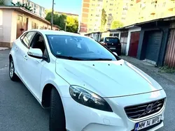 Alb Utilizat 2015 Volvo V40 Break | 6.999 EUR (Preț bun)