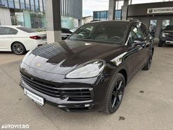 Culoarenegru Utilizat 2018 Porsche Cayenne Platinum Edition SUV | 42.950 EUR