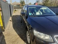 Negru Utilizat 2014 Skoda Octavia Hatchback | 9.500 EUR (Puțin scump)