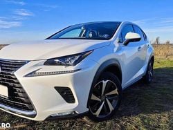 Culoarealb Utilizat 2019 Lexus NX300h Luxury Line SUV | 32.999 EUR (Scump)
