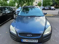 Gri Utilizat 2007 Ford Focus Hatchback | 1.990 EUR (Preț OK)