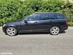 Negru Utilizat 2010 Mercedes C200 Avantgarde Edition Break | 4.698 EUR (Preț OK)