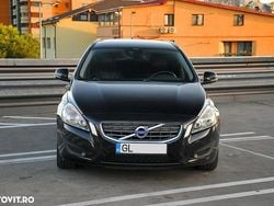 Culoarenegru Utilizat 2012 Volvo V60 Standard Break | 5.500 EUR (Preț OK)