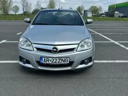 Utilizat 2005 Opel Tigra | 2.800 EUR