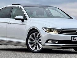 Culoarealb Utilizat 2016 VW Passat Highline Break | 13.390 EUR (Scump)