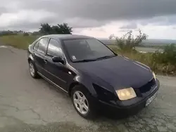 Utilizat 2002 VW Bora Berlinǎ | 750 EUR (Preț bun)