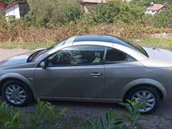 Auriu Utilizat 2006 Renault Mégane II Cabrio | 5.000 EUR (Scump)