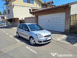 Gri Utilizat 2009 Ford Fiesta Hatchback | 2.950 EUR