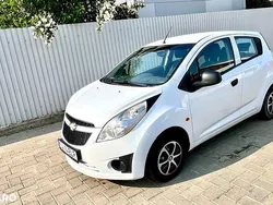 Culoarealb Utilizat 2011 Chevrolet Spark Hatchback | 2.350 EUR (Preț bun)