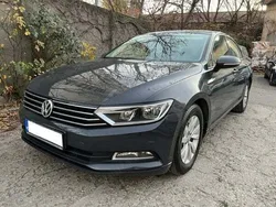 Gri Utilizat 2018 VW Passat Comfortline Berlinǎ | 8.990 EUR (Preț bun)