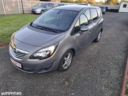 Gri Utilizat 2011 Opel Meriva Style Monovolum | 3.500 EUR (Super Preț)