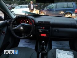 Rosu Utilizat 2003 Seat Leon Berlinǎ | 1.699 EUR