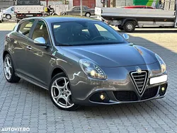 Gri Utilizat 2011 Alfa Romeo Giulietta Progression Hatchback | 4.650 EUR