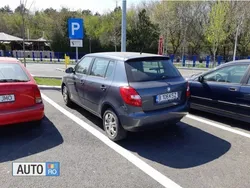 Verde Utilizat 2011 Skoda Fabia Hatchback | 3.000 EUR (Preț bun)