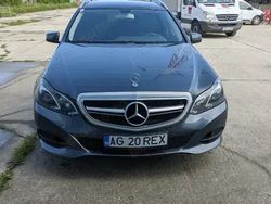 Gri Utilizat 2013 Mercedes E200 Break | 9.000 EUR